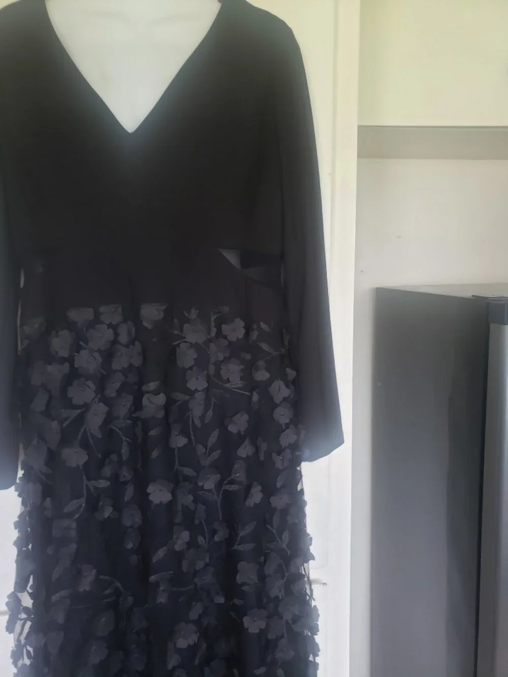 Xscape Black Long Sleeve V-Neck Floral Appliqué Maxi Dress - Picture 5 of 11